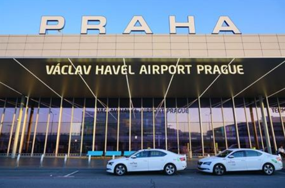 vliegen naar praag vliegveld Vaclav Havel airport